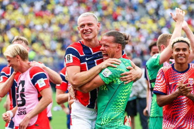 July 5, 2026, East Rutherford, Nj, United States: Norway s players celebrate qualifying for the quarterfinals after defeating Brazil 2-1 to the Round of 16 match at the FIFA World Cup, WM, Weltmeisterschaft, Fussball at New York New Jersey Stadium, in East Rutherford, United States, on Sunday, July 05, 2026. East Rutherford United States - ZUMAv122 20260705_aap_v122_215 Copyright: xWilliamxVolcovx