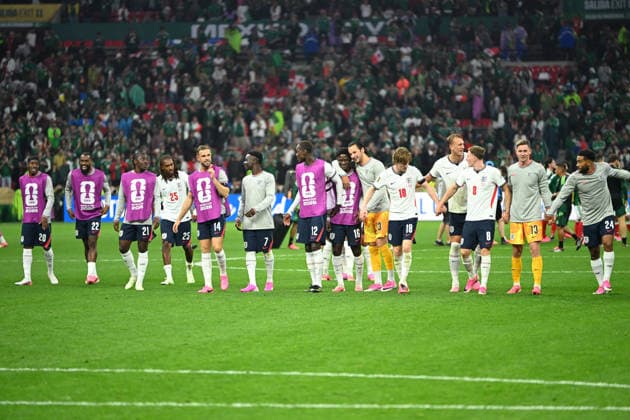 Mexico v England Round of 16 FIFA World Cup, WM, Weltmeisterschaft, Fussball 2026 Players of England national team, Nationalteam celebrate after winning the FIFA World Cup 2026 round of 16 match against Mexico at Mexico City Stadium on July 5, 2026 in Mexico City, Mexico. (Photo by Ian Robles Eyepix Group) Copyright: xIanxRobles xEyepixxGroupx EL_05072026_191259JPEG