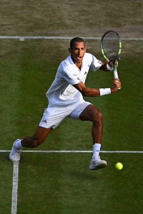 2026 Wimbledon - Felix Auger-Aliassime Felix Auger-Aliassime (CAN) during his fourth round match at the 2026 Wimbledon Championships at the AELTC in London, UK on July 5, 2026. Photo by Corinne Dubreuil ABACAPRESS.COM London  Copyright: xDubreuilxCorinne ABACAx
