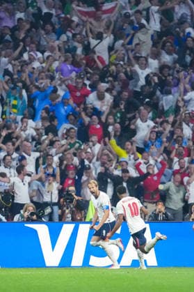 Harry Kane of England celebrates after scoring the team s third goal during the FIFA Men’s World Cup 2026 round of 16 football match between Mexico and England at Mexico City Stadium, in Mexico City on July 5th 2026 (Photo by Alexandra Fechete SPP)  Copyright: xAlexandraxFechete SPPx Sportspressphoto_SPR185954