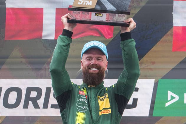 05.07.2026, GER, Motorsport, ADAC DTM, Saison 2026, Norisring Rennsieger Nicki Thiim ( Dänemark, Comtoyou Racing, Aston Martin Vantage GT3, 007 ) jubelt auf dem Podium über den Sieg beim Sonntagsrennen der DTM *** July 5, 2026, GER, Motorsports, ADAC DTM, 2026 Season, Norisring Race Winner Nicki Thiim (Denmark), Comtoyou Racing, Aston Martin Vantage GT3, 007 celebrates his victory on the podium after Sunday’s DTM race nordphotoxGmbHx xKnab NP_0100
