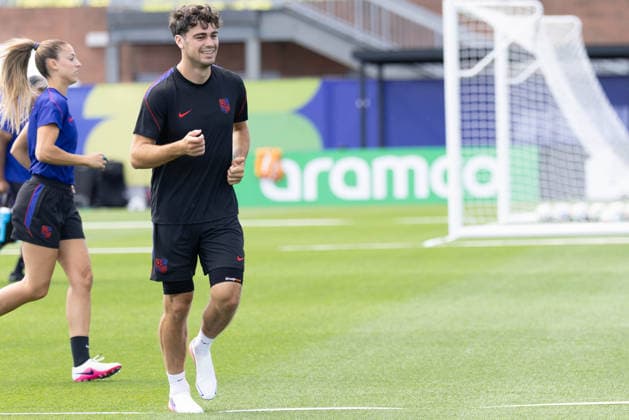 July 4, 2026, Seattle, Washington, USA: United States of America midfielder Giovanni Reyna (7) warms up in their final team practice before their game at the USA national team, Nationalteam Training which took place at University of Washington Soccer Stadium. Seattle USA - ZUMAl181 20260704_zsp_l181_088 Copyright: xMelissaxLevinx