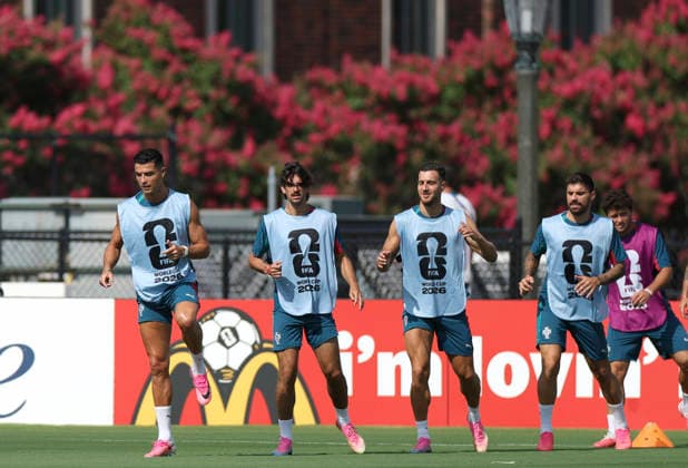(260706) -- DALLAS, July 6, 2026 -- Cristiano Ronaldo (1st L) of Portugal attends a training session ahead of the round of 16 match between Portugal and Spain at the 2026 FIFA World Cup, WM, Weltmeisterschaft, Fussball in Dallas, the United States, on July 5, 2026. ) (SP)U.S.-DALLAS-FIFA WORLD CUP-TEAM PORTUGAL-TRAINING LixYing 