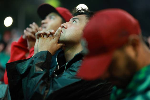 Crowds of Mexico fans gather in central Mexico City to watch Mexico face England MEXICO CITY, MEXICO - JULY 05: Mexican fans react as they watch the round of 16 match between Mexico and England on large screens, at Reforma Avenue, in Mexico City, Mexico on July 05, 2026. Daniel Cardenas Anadolu Mexico City Mexico. Editorial use only. Please get in touch for any other usage.  Copyright: x2026xAnadoluxDanielxCardenasx