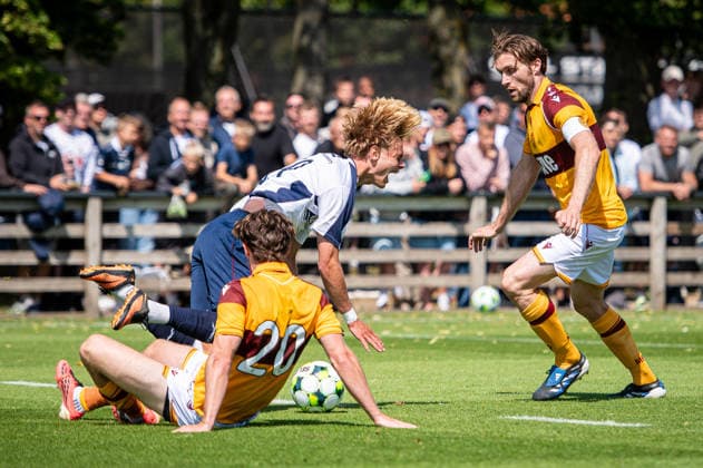 Aarhus GF v Motherwell FC, pre-season test match, Aarhus, Denmark Aarhus, Denmark. 05th, July 2026. Frederik Emmery (39) of Aarhus GF and Elliot Watt (20) of Motherwell FC een during a pre-season test match between Aarhus GF and Motherwell FC at the AGF training facility Fredensvang in Aarhus Denmark, Aarhus, Fredensvang  Copyright: xGonzalesxPhoto MortenxKjaerx