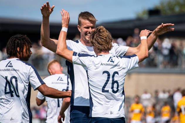 Aarhus GF v Motherwell FC, pre-season test match, Aarhus, Denmark Aarhus, Denmark. 05th, July 2026. Jacob Andersen (26) of Aarhus GF scores and celebrates with Frederik Tingager during a pre-season test match between Aarhus GF and Motherwell FC at the AGF training facility Fredensvang in Aarhus Denmark, Aarhus, Fredensvang  Copyright: xGonzalesxPhoto MortenxKjaerx