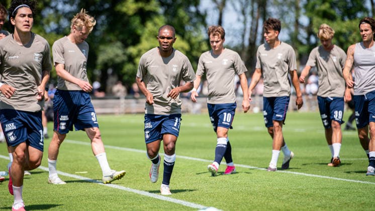 Aarhus GF v Motherwell FC, pre-season test match, Aarhus, Denmark Aarhus, Denmark. 05th, July 2026. Gift Links (11) of Aarhus GF seen warming up for a pre-season test match between Aarhus GF and Motherwell FC at the AGF training facility Fredensvang in Aarhus Denmark, Aarhus, Fredensvang  Copyright: xGonzalesxPhoto MortenxKjaerx