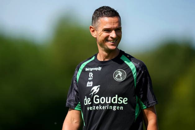 Training Sparta Rotterdam Rotterdam - Coach Rogier Meijer of Sparta Rotterdam during the a training in preperation of the 2026 2027 season. The training is set at Sportpark Nieuw-Terbregge on 6 July 2026 in Rotterdam, The Netherlands. (VK Sportphoto Yannick Verhoeven) Copyright: xYannickxVerhoevenx