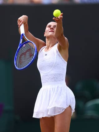 Wimbledon Championships 2026, Day 8, AELTC Wimbledon, London, UK - 06 07 2026 Marta Kostyuk (UKR) serves during her fourth round match against Ashlyn Krueger (USA) in the 2026 Wimbledon Championships at the AELTC London London AELTC Wimbledon London GBR, UK NEWSPAPERS OUT Copyright: xMarkxGreenwoodx