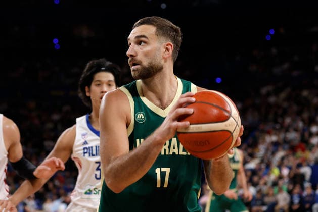 BASKETBALL AUSTRALIA PHILIPPINES, Jack McVeigh of the Australian Boomers looks to pass during the World Cup qualifier basketball match between Australia and the Philippines at RAC Arena in Perth, Monday, July 6, 2026. ( NO ARCHIVING, EDITORIAL USE ONLY PERTH WESTERN AUSTRALIA AUSTRALIA  Copyright: xRICHARDxWAINWRIGHTx 20260706183632309351