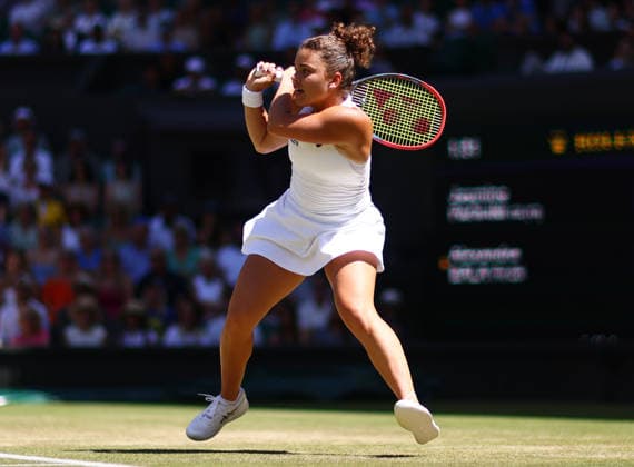 Wimbledon Championships 2026, Day 8, AELTC Wimbledon, London, UK - 06 07 2026 Jasmine Paolini (ITA) in action during her fourth round match against Alexandra Eala (PHI) in the 2026 Wimbledon Championships at the AELTC London London AELTC Wimbledon London GBR, UK NEWSPAPERS OUT Copyright: xMarkxGreenwoodx