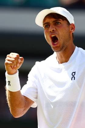 Flavio Cobolli celebrates during his third round match Wimbledon Tennis Championships, Day 8, The All England Lawn Tennis and Croquet Club, London, UK - 06 Jul 2026London The All England Lawn Tennis and United Kingdom  Copyright: xJamesxMarsh Shutterstockx 16978026df