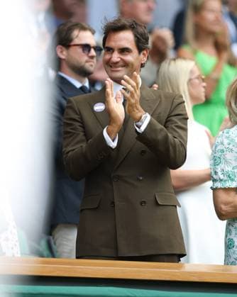 Roger Federer applauds after Jasmine Paolini wins her round of 16 match Wimbledon Tennis Championships, Day 8, The All England Lawn Tennis and Croquet Club, London, UK - 06 Jul 2026London The All England Lawn Tennis and United Kingdom  Copyright: xKieranxMcManus Shutterstockx 16978024dj