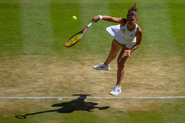Day Eight: The Championships - Wimbledon 2026 LONDON, ENGLAND JULY 06 - Jasmine Paolini of Italy during Ladies Single Fourth Round against Alexandra Eala of Philippines at The Wimbledon Lawn Tennis Championship at Wimbledon on July 06, 2026 in London, England. (Photo by Keeran Marquis)  Copyright: xKeeranxMarquis Fotoarena SPPx Sportspressphoto_SPR186220
