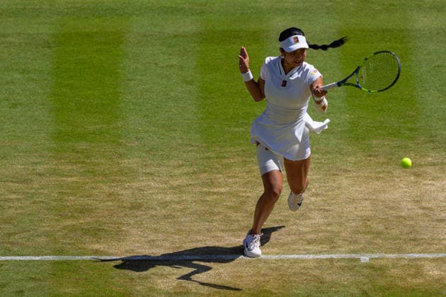 Day Eight: The Championships - Wimbledon 2026 LONDON, ENGLAND JULY 06 - Alexandra Eala of Philippines during Ladies Single Fourth Round against Jasmine Paolini of Italy at The Wimbledon Lawn Tennis Championship at Wimbledon on July 06, 2026 in London, England. (Photo by Keeran Marquis)  Copyright: xKeeranxMarquis Fotoarena SPPx Sportspressphoto_SPR186223