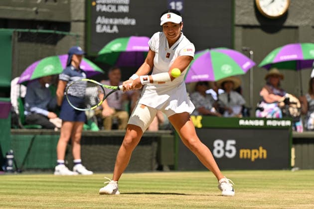 Wimbledon Tennis Championships 2026 - Day 8 LONDON, UNITED KINGDOM - July 06: Alexandra Eala of the Philippines plays in the Ladies singles quarter-finals round match against Jasmine Paolini of Italy during day 8 of The Wimbledon Tennis Championships at All England Lawn Tennis and Croquet Club on July 06, 2026 in London, United Kingdom. Ray Tang Anadolu London United Kingdom. Editorial use only. Please get in touch for any other usage.  Copyright: x2026xAnadoluxRayxTangx