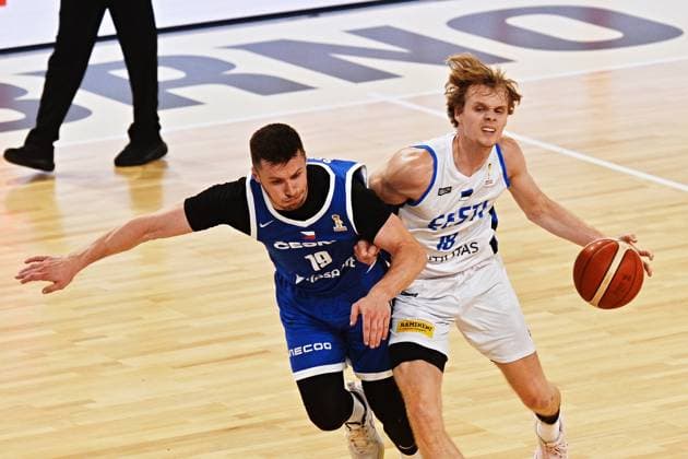 L-R Ondrej Sehnal (Czechia) and Kasper Suurorg (Estonia) in action during men s Basketball World Cup 2027 group H qualifier: Czechia vs Estonia, in Brno, Czech Republic, on July 6, 2026. (CTKxPhoto PatrikxUhlir) CTKPhotoP2026070606150  CTKPhotoP2026070606150