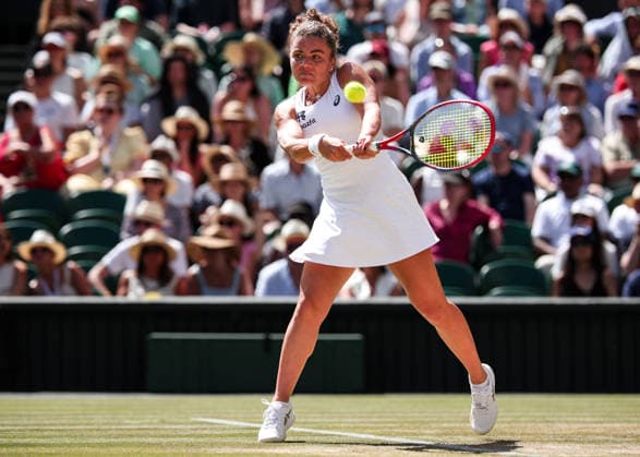 Alexandra Eala (PHI), Damen Einzel, Ladies Singles, Jasmine Paolini (ITA) Tennis - Wimbledon 2026 - Grand Slam ITF ATP, Tennis Herren WTA, Tennis Damen - AELTC - London - - Great Britain - 6 July 2026. *** Alexandra Eala (PHI), Women s Singles, Jasmine Paolini (ITA), Tennis, Wimbledon 2026, Grand Slam, ITF, ATP, WTA, AELTC, London, Great Britain, July 6, 2026 Copyright: xJuergenxHasenkopfx
