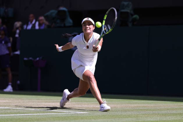 Alexandra Eala, PHI, during fourth round of 2026 All England Lawn Tennis Championships at Wimbledon, womens singles, London, 06 07 2026; - *** Alexandra Eala, PHI, during the fourth round of the 2026 All England Lawn Tennis Championships at Wimbledon, women s singles, London, July 6, 2026 