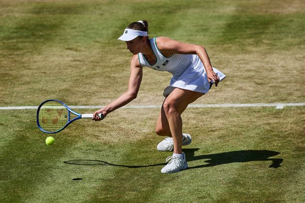July 6, 2026, London, London, Great Britain: Elise Mertens of Belgium returns with forehand during The Championships Wimbledon , 6.7.2026 in London (All England Lawn Tennis and Croquet Club), Great Britain Tennis 2026: Grand Slam: The Championships Wimbledon: 8th Day: 4th Round: MERTENS 6:4 6:4 BOUZKOVA  - ZUMAs343 20260706_zsp_s343_056 Copyright: xMathiasxSchulzx