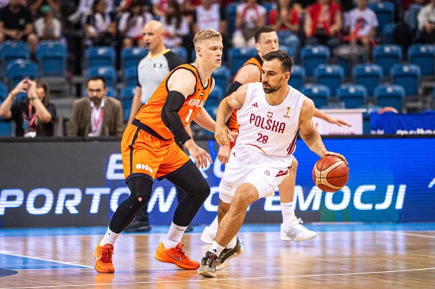 Krakow 06.07.2026 Basketball 2027 FIBA Basketball World Cup Qualifiers First Round : Poland vs The Netherlands --- Koszykowka Eliminacje Mistrzostw Swiata FIBA 2027 - pierwsza runda : Polska - Holandia. Persons shown : Keye van der Vuurst Przemyslaw Zolnierewicz Fot. Kai Taller Arena Akcji NEWSPIX.PL --- newspix.pl 