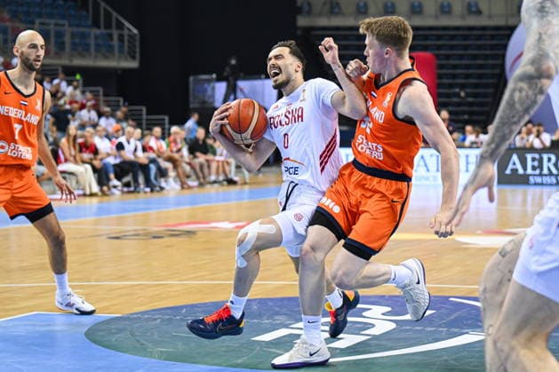 Krakow 06.07.2026. Basketball 2027 FIBA Basketball World Cup Qualifiers First Round: Poland vs. The Netherlands --- Koszykowka Eliminacje Mistrzostw Swiata FIBA 2027 - pierwsza runda: Polska - Holandia. Persons shown: Andrzej Pluta Kjeld Zuidema Fot. Antoni Dec Arena Akcji NEWSPIX.PL --- newspix.pl 