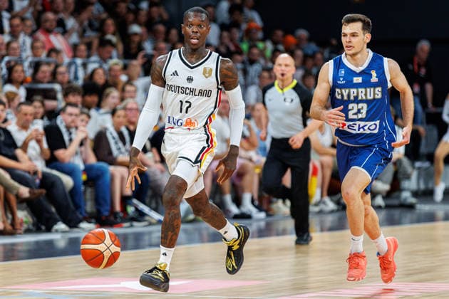 Dennis Schroeder (Deutschland, 17), Stefanos Tigkas (Zypern, 23), Deutschland vs. Zypern, Basketball, WM Qualifikation 2027, Gruppe E, 06.07.2026 Deutschland vs. Zypern, Basketball, WM Qualifikation 2027, Gruppe E, 06.07.2026 Bamberg *** Dennis Schroeder, Germany, 17, Stefanos Tigkas, Cyprus, 23, Germany vs. Cyprus, Basketball, 2027 World Cup Qualifiers, Group E, July 6, 2026 Germany vs. Cyprus, Basketball, 2027 World Cup Qualifiers, Group E, July 6, 2026 Bamberg Copyright: xEibner-Pressefoto G.xSantemizx EP_GSZ