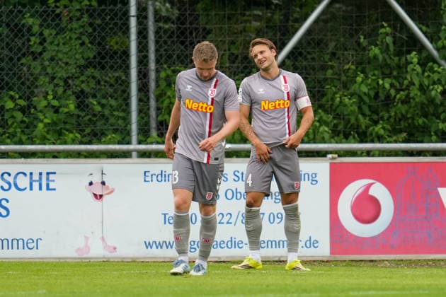 Fußball - Herren - Testspiel - Saison 2026 2027 - 06.07.2026 - FC Schwaig - SSV Jahn Regensburg Felix Strauß von SSV Jahn Regensburg ist enttäuscht Oberding NGL Arena Bayern Deutschland *** Men s Soccer Friendly Match, 2026–2027 Season, June 7, 2026, FC Schwaig vs. SSV Jahn Regensburg; Felix Strauß of SSV Jahn Regensburg is disappointed; Oberding, NGL Arena, Bavaria, Germany