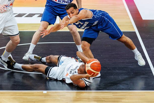 Louis Olinde (Deutschland, 16), Stefanos Iliadis (Zypern, 06), Deutschland vs. Zypern, Basketball, WM Qualifikation 2027, Gruppe E, 06.07.2026 Deutschland vs. Zypern, Basketball, WM Qualifikation 2027, Gruppe E, 06.07.2026 Bamberg *** Louis Olinde, Germany, 16, Stefanos Iliadis, Cyprus, 06, Germany vs. Cyprus, Basketball, 2027 World Cup Qualifiers, Group E, July 6, 2026 Germany vs. Cyprus, Basketball, 2027 World Cup Qualifiers, Group E, July 6, 2026 Bamberg Copyright: xEibner-Pressefoto G.xSantemizx EP_GSZ
