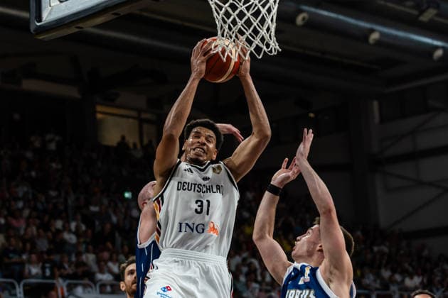 GER, FIBA Basketball World Cup 2027, European Qualifiers, Deutschland-Zypern. 06.07.2026, Brose Arena, Bamberg, GER, FIBA Basketball World Cup 2027, European Qualifiers, Deutschland-Zypern. Sananda Fru (Deutschland, No31) Â Foto: Alexander Trienitz Bamberg Brose Arena Bayern Deutschland *** GER, 2027 FIBA Basketball World Cup, European Qualifiers, Germany vs. Cyprus, July 6, 2026, Brose Arena, Bamberg, GER, FIBA Basketball World Cup 2027, European Qualifiers, Germany vs. Cyprus, Sananda Fru, Germany, No. 31. Photo by Alexander Trienitz, Bamberg, Brose Arena, Bavaria, Germany