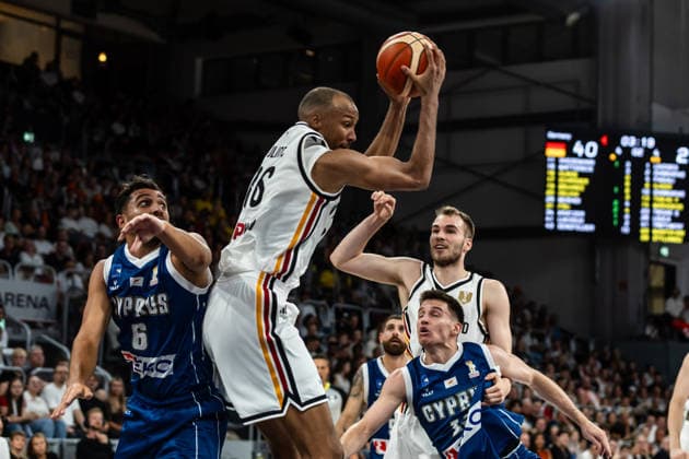 GER, FIBA Basketball World Cup 2027, European Qualifiers, Deutschland-Zypern. 06.07.2026, Brose Arena, Bamberg, GER, FIBA Basketball World Cup 2027, European Qualifiers, Deutschland-Zypern. Louis Olinde (Deutschland, No16) Â Foto: Alexander Trienitz Bamberg Brose Arena Bayern Deutschland *** GER, 2027 FIBA Basketball World Cup, European Qualifiers, Germany vs. Cyprus, July 6, 2026, Brose Arena, Bamberg, GER, FIBA Basketball World Cup 2027, European Qualifiers, Germany vs. Cyprus, Louis Olinde (Germany), No. 16. Photo by Alexander Trienitz, Bamberg, Brose Arena, Bavaria, Germany