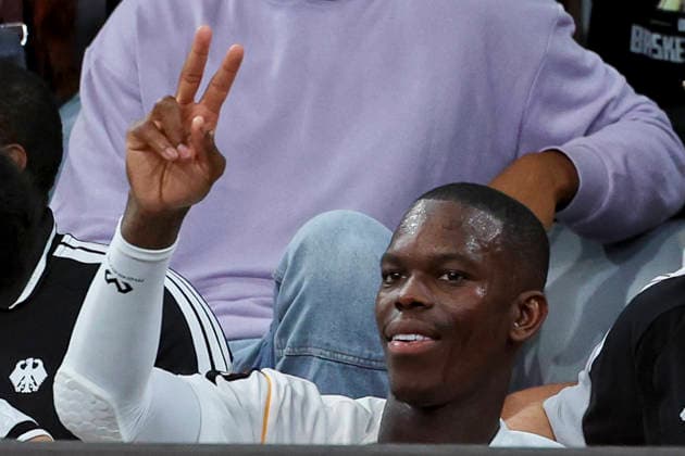 Dennis Schroeder (Germany) jubelt, FIBA World Cup European Qualifier, Germany v Cyprus, Brose Arena am 06. July 2026 in Bamberg, Deutschland. (Foto von Marco Steinbrenner DeFodi Images) Dennis Schroeder (Germany) cheers, FIBA World Cup European Qualifier, Germany v Cyprus, Brose Arena, July 6, 2026 in Bamberg, Germany. (Photo by Marco Steinbrenner DeFodi Images) - *** Dennis Schroeder of Germany celebrates, FIBA World Cup European Qualifier, Germany vs. Cyprus, Brose Arena on July 6, 2026, in Bamberg, Germany. Photo by Marco Steinbrenner, DeFodi Images. Dennis Schroeder of Germany cheers, FIBA World Cup European Qualifier, Germany vs. Cyprus, Brose Arena, July 6, 2026, in Bamberg, Germany. Photo by Marco Steinbrenner, DeFodi Images