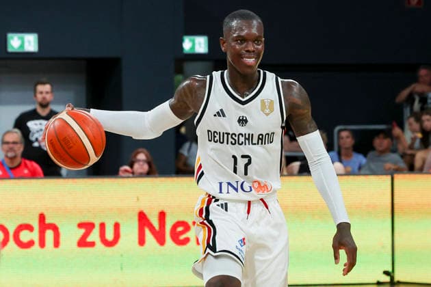 Dennis Schroeder (Germany) kontrolliert den Ball, FIBA World Cup European Qualifier, Germany v Cyprus, Brose Arena am 06. July 2026 in Bamberg, Deutschland. (Foto von Marco Steinbrenner DeFodi Images) Dennis Schroeder (Germany) controls the ball, FIBA World Cup European Qualifier, Germany v Cyprus, Brose Arena, July 6, 2026 in Bamberg, Germany. (Photo by Marco Steinbrenner DeFodi Images) - *** Dennis Schroeder of Germany controls the ball, FIBA World Cup European Qualifier, Germany vs. Cyprus, Brose Arena on July 6, 2026, in Bamberg, Germany. Photo by Marco Steinbrenner, DeFodi Images. Dennis Schroeder of Germany controls the ball, FIBA World Cup European Qualifier, Germany vs. Cyprus, Brose Arena, July 6, 2026, in Bamberg, Germany. Photo by Marco Steinbrenner, DeFodi Images