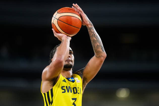260706 Elliot Cadeau of Sweden during the FIBA World Cup Qualifier game between Slovenia and Sweden on July 6, 2026 in Ljubljana. Photo: Martin Metelko BILDBYRAN kod 0032 basket basketball vm-kval kval fiba world cup qualifiers slovenien sverige slovenia sweden bbeng *** July 6, 2026: Elliot Cadeau of Sweden during the FIBA World Cup Qualifier game between Slovenia and Sweden on July 6, 2026 in Ljubljana. Photo by Martin Metelko. BILDBYRAN code 0032 basketball FIBA World Cup qualifiers Slovenia Sweden bbeng  Copyright: MARTINxMETELKO BB260706ZD032