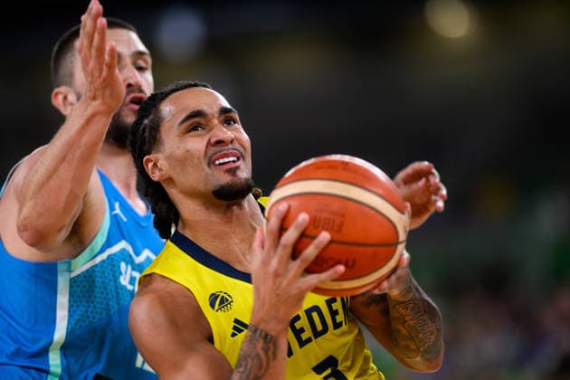 260706 Elliot Cadeau of Sweden during the FIBA World Cup Qualifier game between Slovenia and Sweden on July 6, 2026 in Ljubljana. Photo: Martin Metelko BILDBYRAN kod 0032 basket basketball vm-kval kval fiba world cup qualifiers slovenien sverige slovenia sweden bbeng *** July 6, 2026: Elliot Cadeau of Sweden during the FIBA World Cup Qualifier game between Slovenia and Sweden on July 6, 2026 in Ljubljana. Photo by Martin Metelko. BILDBYRAN code 0032 basketball FIBA World Cup qualifiers Slovenia Sweden bbeng  Copyright: MARTINxMETELKO BB260706ZI020
