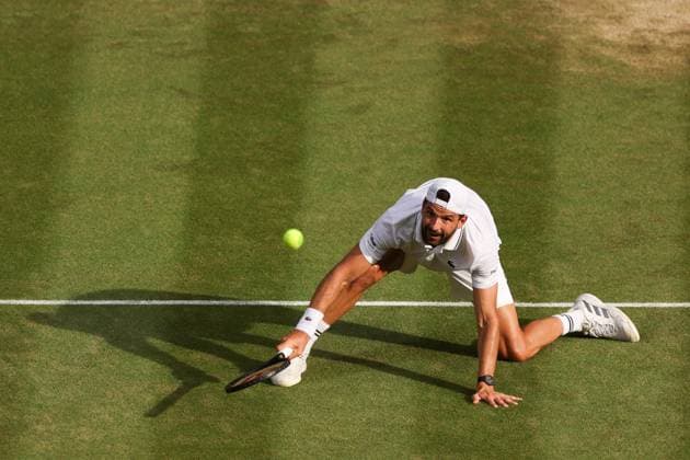 Grigor Dimitrov during his round of 16 match Wimbledon Tennis Championships, Day 8, The All England Lawn Tennis and Croquet Club, London, UK - 06 Jul 2026London The All England Lawn Tennis and United Kingdom  Copyright: xEllaxLing Shutterstockx 16978025cj