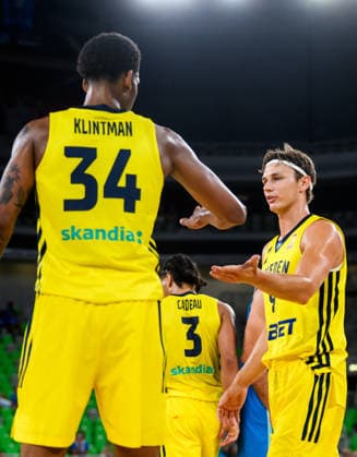 260706 Bobi Klintman and Pelle Larsson of Sweden during the FIBA World Cup Qualifier game between Slovenia and Sweden on July 6, 2026 in Ljubljana. Photo: Martin Metelko BILDBYRAN kod 0032 basket basketball vm-kval kval fiba world cup qualifiers slovenien sverige slovenia sweden bbeng *** July 6, 2026: Bobi Klintman and Pelle Larsson of Sweden during the FIBA World Cup Qualifier game between Slovenia and Sweden on July 6, 2026 in Ljubljana. Photo by Martin Metelko. BILDBYRAN code 0032 basketball FIBA World Cup qualifiers Slovenia Sweden bbeng  Copyright: MARTINxMETELKO BB260706ZN025