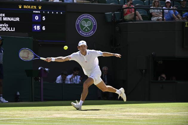 Tennis - Wimbledon 2026 - ITF - The Championships - 06 07 2026 - Tennis wimbledon - Alex De Minaur (AUS) with a forehand shot to Flavio Cobolli (ITA)  Copyright: xx