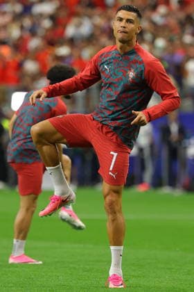 FIFA World Cup, WM, Weltmeisterschaft, Fussball 2026 - Round of 16 - Portugal vs Spain Cristiano Ronaldo of Portugal warms up before the FIFA World Cup 2026 Round of 16 match Portugal against Spain, in Dallas, USA, 06 July 2026. DALLAS United States  Copyright: xCHRISTOPHERxNEUNDORFx