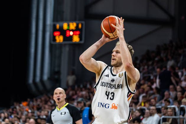 GER, FIBA Basketball World Cup 2027, European Qualifiers, Deutschland-Zypern. 06.07.2026, Brose Arena, Bamberg, GER, FIBA Basketball World Cup 2027, European Qualifiers, Deutschland-Zypern. Christian Sengfelder (Deutschland, No43) Â Foto: Alexander Trienitz Bamberg Brose Arena Bayern Deutschland *** GER, 2027 FIBA Basketball World Cup, European Qualifiers, Germany vs. Cyprus, July 6, 2026, Brose Arena, Bamberg, GER, FIBA Basketball World Cup 2027, European Qualifiers, Germany vs. Cyprus, Christian Sengfelder (Germany), No. 43. Photo by Alexander Trienitz, Bamberg, Brose Arena, Bavaria, Germany