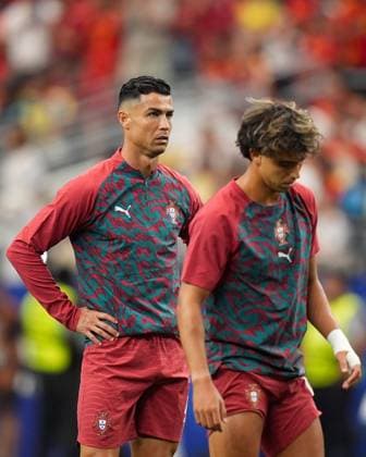 Cristiano Ronaldo of Portugal during the warm up Portugal v Spain 2026 FIFA World Cup, WM, Weltmeisterschaft, Fussball Round of 16, Football, Dallas Stadium, Arlington, Texas, USA - 06 Jul 2026Arlington Dallas Stadium Texas (TX) United States of America  Copyright: xIsmaelxAdnan Shutterstockx 16980005u