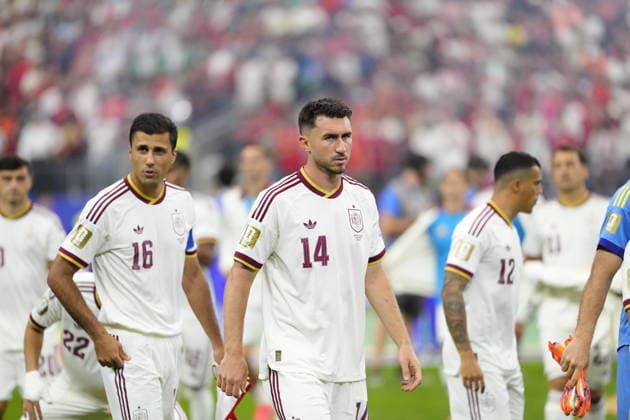 Portugal v Spain - FIFA World Cup, WM, Weltmeisterschaft, Fussball 2026 - Round of 16 TEXAS, USA - JULY 6: Aymeric Laporte of Spain looks on prior the FIFA World Cup 2026 Round of 16 match between Portugal and Spain at Dallas Stadium in Arlington, Texas, United States on July 6, 2026. Jose Hernandez Anadolu Texas United States. Editorial use only. Please get in touch for any other usage.  Copyright: x2026xAnadoluxJosexHernandezx