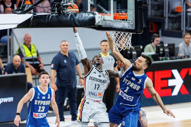 Filippos Tigkas (Zypern, 13), Dennis Schroeder (Deutschland, 17), Christos Loizides (Zypern, 01), Deutschland vs. Zypern, Basketball, WM Qualifikation 2027, Gruppe E, 06.07.2026 Deutschland vs. Zypern, Basketball, WM Qualifikation 2027, Gruppe E, 06.07.2026 Bamberg *** Filippos Tigkas, Cyprus, 13, Dennis Schroeder, Germany, 17, Christos Loizides, Cyprus, 01, Germany vs. Cyprus, Basketball, 2027 World Cup Qualifiers, Group E, July 6, 2026 Germany vs. Cyprus, Basketball, 2027 World Cup Qualifiers, Group E, July 6, 2026 Bamberg Copyright: xEibner-Pressefoto G.xSantemizx EP_GSZ