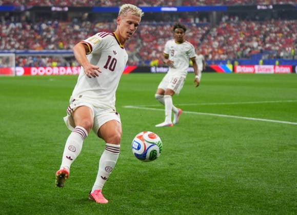 FIFA World Cup, WM, Weltmeisterschaft, Fussball 2026 - Round of 16 - Portugal vs Spain Dani Olmo of Spain in action during the FIFA World Cup 2026 Round of 16 match Portugal against Spain, in Dallas, USA, 06 July 2026. DALLAS United States  Copyright: xJEFFREYxMCWHORTERx