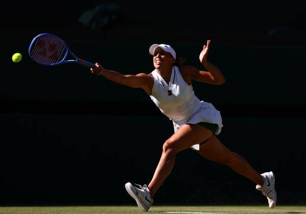 Wimbledon Championships 2026, Day 8, AELTC Wimbledon, London, UK - 06 07 2026 Madison Keys (USA) in action during her fourth round match against Linda Noskova (CZE) in the 2026 Wimbledon Championships at the AELTC London London AELTC Wimbledon London GBR, UK NEWSPAPERS OUT Copyright: xMarkxGreenwoodx