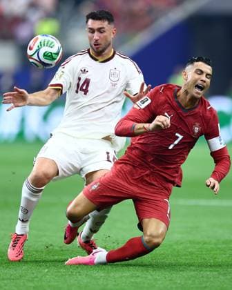 Aymeric Laporte of Spain and Cristiano Ronaldo of Portugal Portugal v Spain 2026 FIFA World Cup, WM, Weltmeisterschaft, Fussball Round of 16, Football, Dallas Stadium, Arlington, Texas, USA - 06 Jul 2026Arlington Dallas Stadium Texas (TX) United States of America  Copyright: xMichaelxZemanek Shutterstockx 16980007v