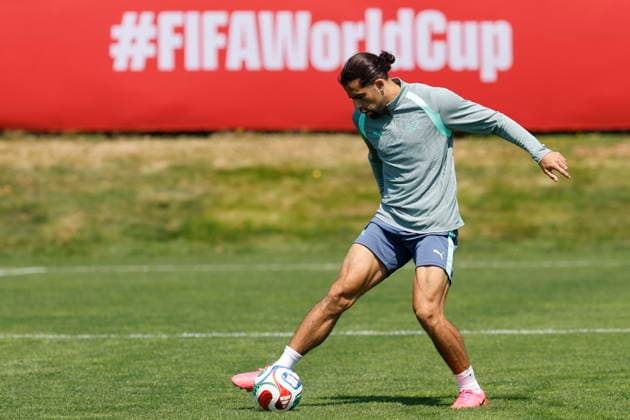 FIFA World Cup, WM, Weltmeisterschaft, Fussball 2026 - Switzerland training session Switzerland s Ricardo Rodriguez attends a training session one day ahead of the FIFA World Cup 2026 Round of 16 match between Switzerland and Colombia, in Vancouver, Canada, Monday, 06 July 2026. VANCOUVER Canada  Copyright: xPETERxKLAUNZERx