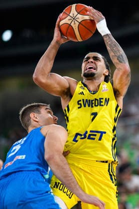 260706 Elliot Cadeau of Sweden during the FIBA World Cup Qualifier game between Slovenia and Sweden on July 6, 2026 in Ljubljana. Photo: Martin Metelko BILDBYRAN kod 0032 basket basketball vm-kval kval fiba world cup qualifiers slovenien sverige slovenia sweden bbeng *** July 6, 2026: Elliot Cadeau of Sweden during the FIBA World Cup Qualifier game between Slovenia and Sweden on July 6, 2026 in Ljubljana. Photo by Martin Metelko. BILDBYRAN code 0032 basketball FIBA World Cup qualifiers Slovenia Sweden bbeng  Copyright: MARTINxMETELKO BB260706ZN048