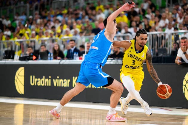 260706 Elliot Cadeau of Sweden during the FIBA World Cup Qualifier game between Slovenia and Sweden on July 6, 2026 in Ljubljana. Photo: Martin Metelko BILDBYRAN kod 0032 basket basketball vm-kval kval fiba world cup qualifiers slovenien sverige slovenia sweden bbeng *** July 6, 2026: Elliot Cadeau of Sweden during the FIBA World Cup Qualifier game between Slovenia and Sweden on July 6, 2026 in Ljubljana. Photo by Martin Metelko. BILDBYRAN code 0032 basketball FIBA World Cup qualifiers Slovenia Sweden bbeng  Copyright: MARTINxMETELKO BB260706ZW046