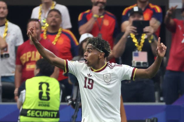 Lamine Yamal of Spain reacts in a Round of 16 match at the 2026 FIFA World Cup, WM, Weltmeisterschaft, Fussball between Portugal and Spain at AT&T Stadium in Arlingtone, United States, 06 July 2026. FIFA World Cup 2026 - Round of 16 - Portugal vs Spain !ACHTUNG: NUR REDAKTIONELLE NUTZUNG!  Copyright: xLavandeiraxJrx AMDEP8379 20260706-55020820188_1